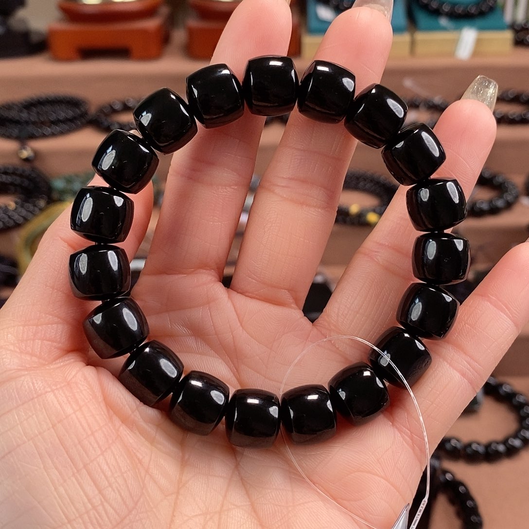 舞***煮和田玉未镶嵌手链12极限弧