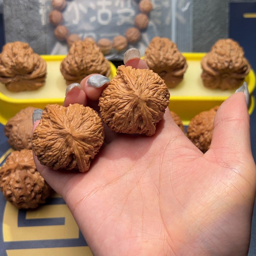 文玩核桃把件泥鳅背41全品
