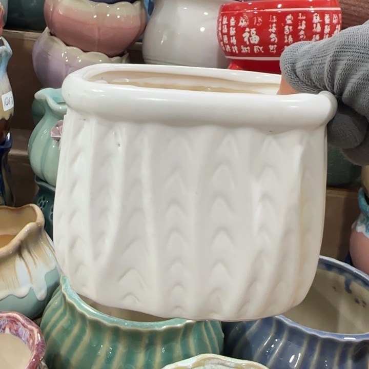 凑9米包邮，有孔，陶瓷花盆