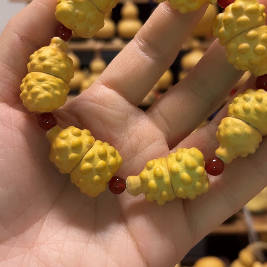 张***某精品菠萝包葫芦手串