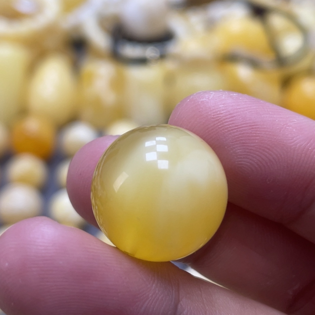 蜜蜡未镶嵌裸石17.8mm