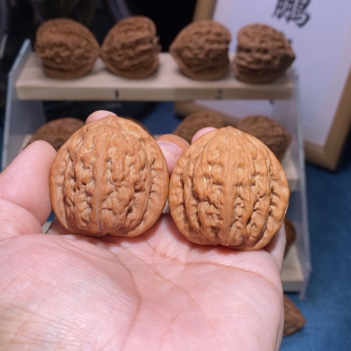 文玩核桃吊坠全品原树昆仑