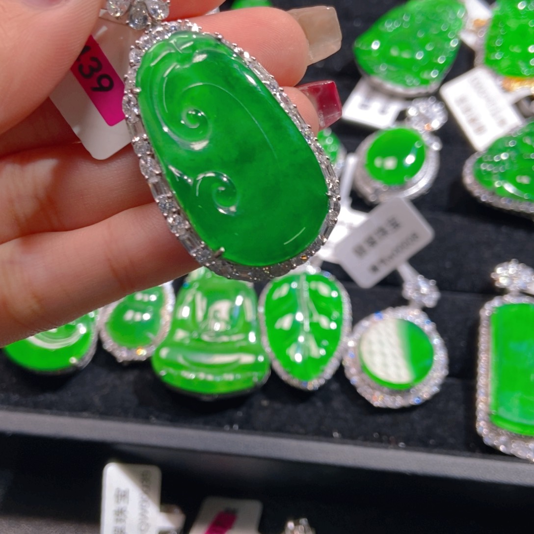 翡翠吊坠(不含链)银S925镶嵌