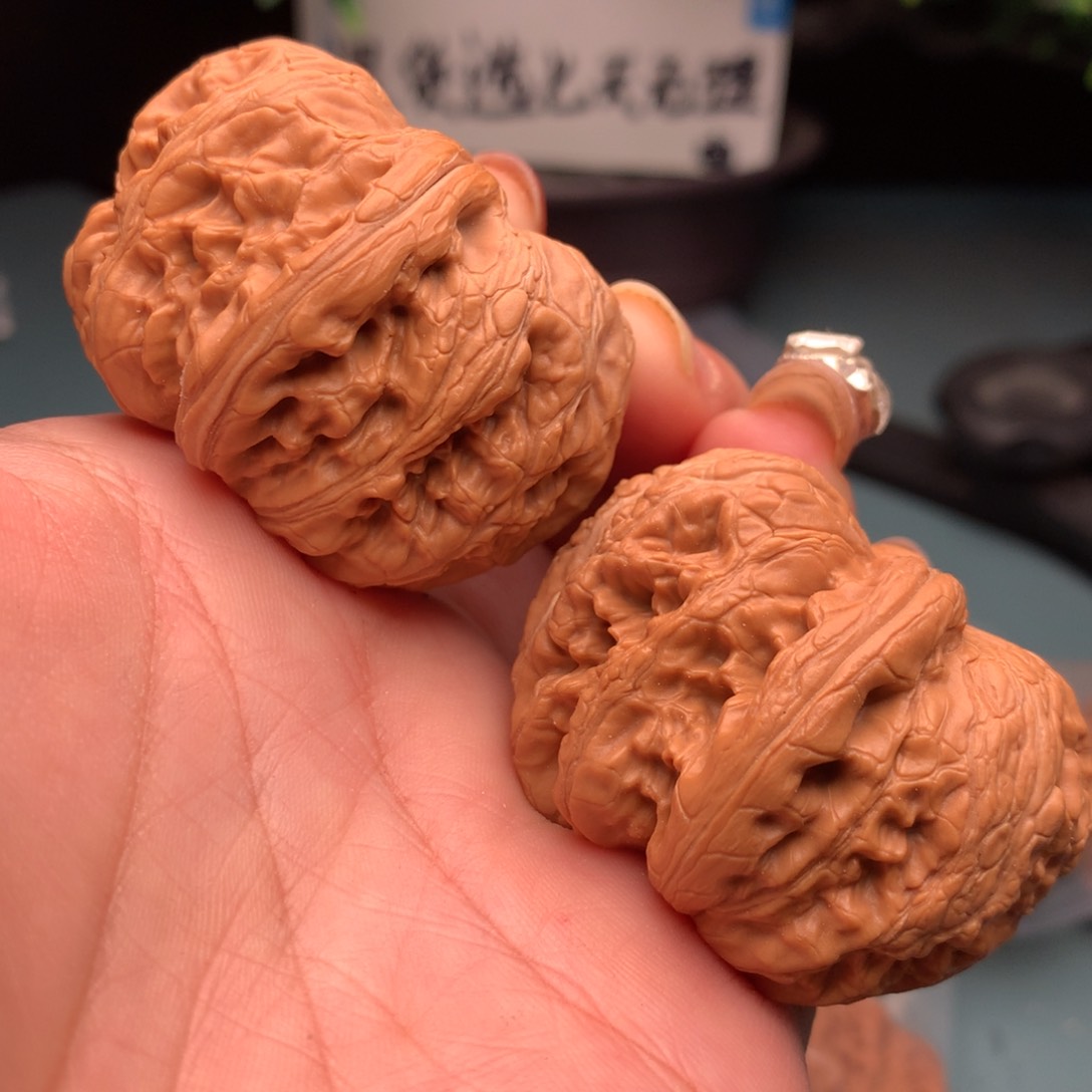 文玩核桃把件林***店元宝14裂