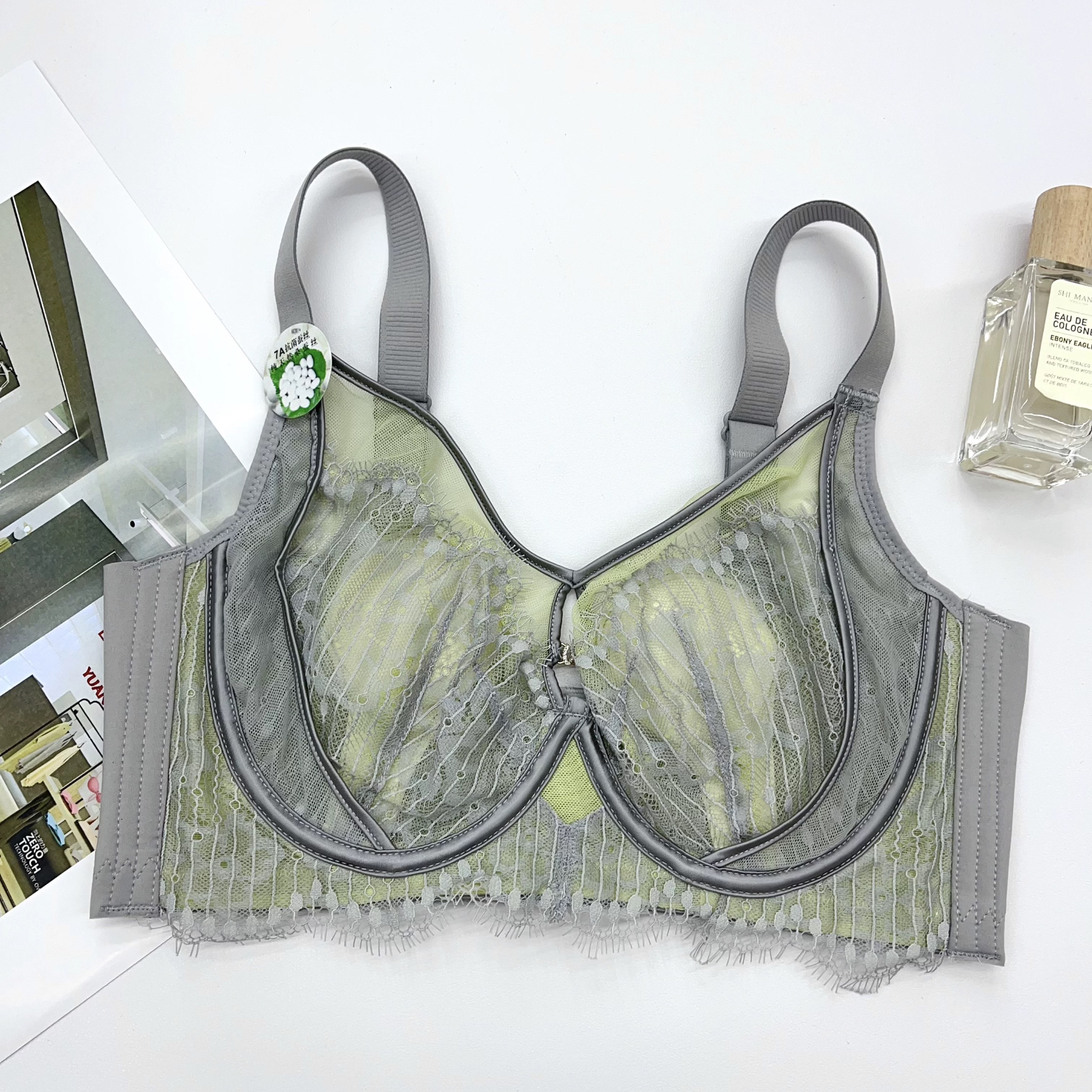 超薄水晶杯大胸显小内衣女CD杯蕾丝性感软钢圈上托聚拢收副乳文胸