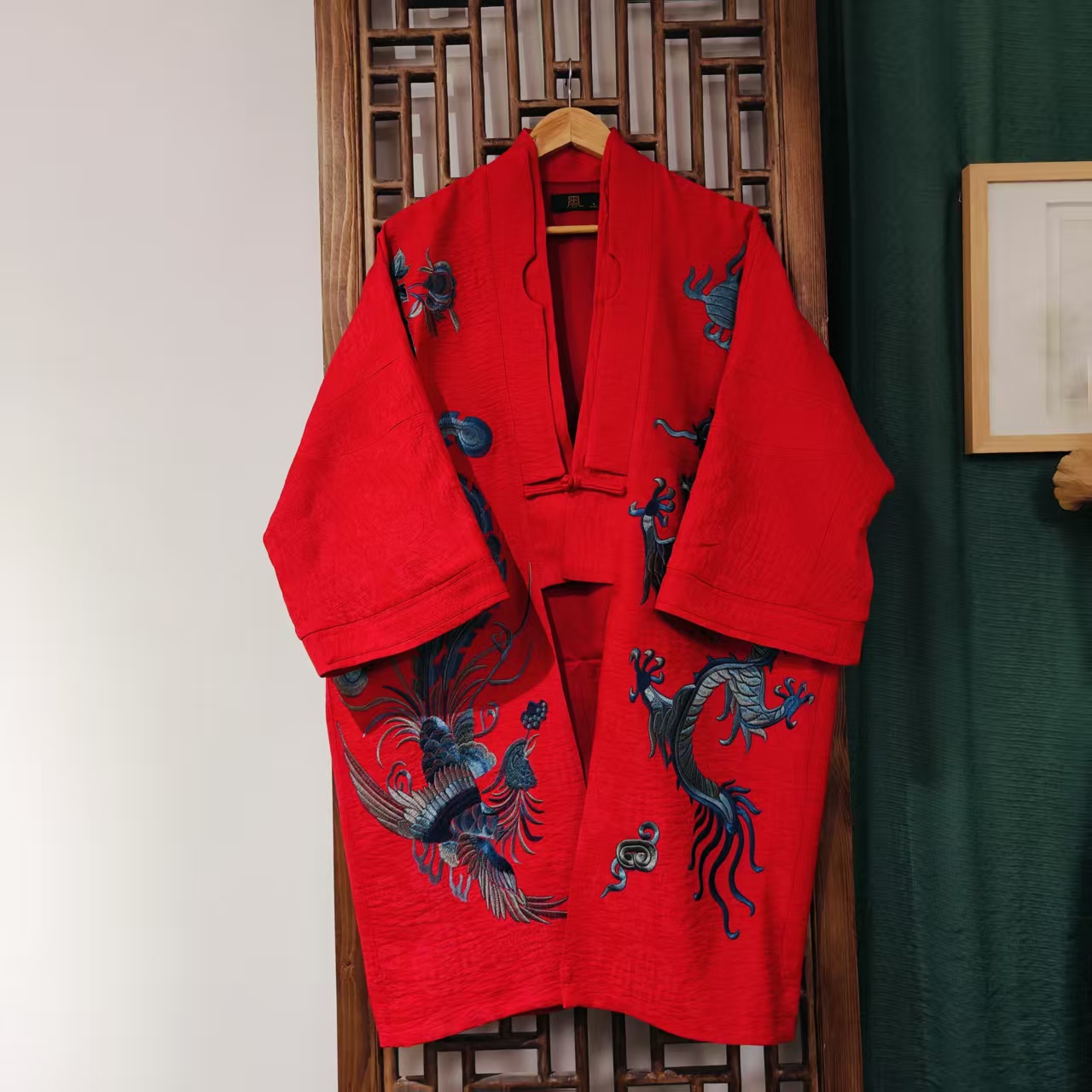 龙凤（LS755-3）凤徕兮私人定制红色福禄底蓝龙凤刺绣对襟开衫风衣