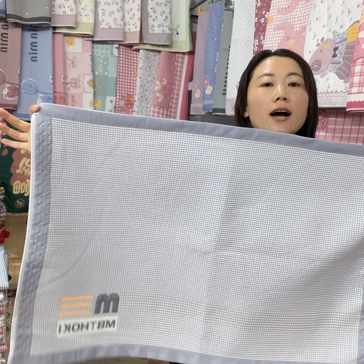 棉特价灰色小字母