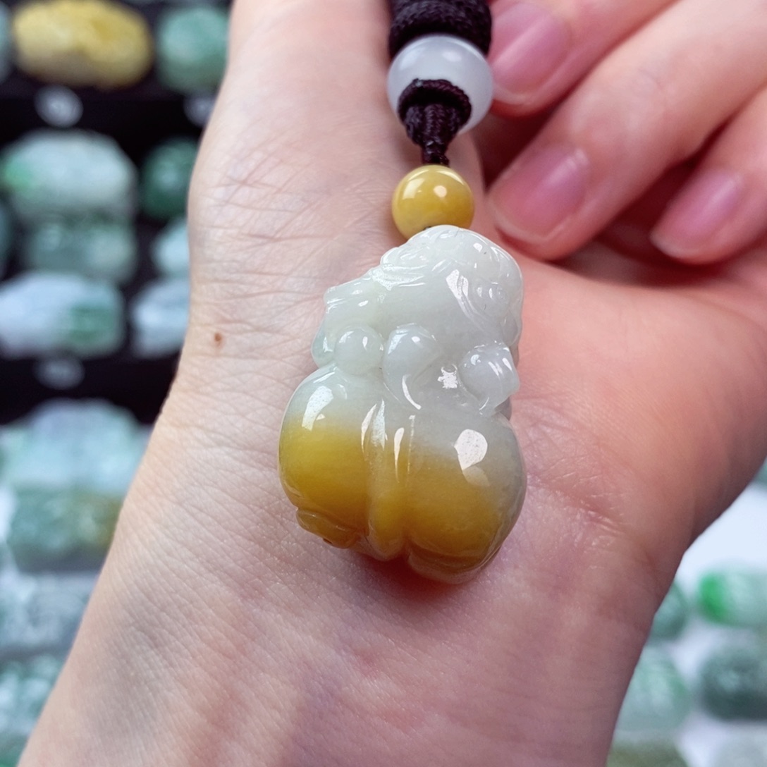 翡翠颈饰未镶嵌天然