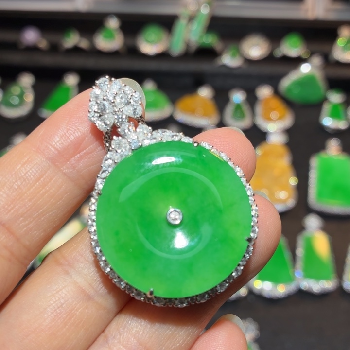 翡翠18K金镶嵌吊坠(不含链)翡翠