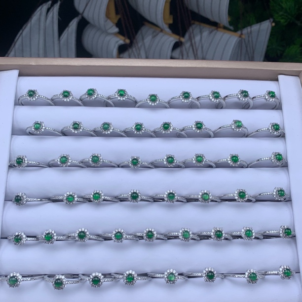 天然翡翠A货戒指 可当吊坠（多样性发其一）单拍无效，直播间选品