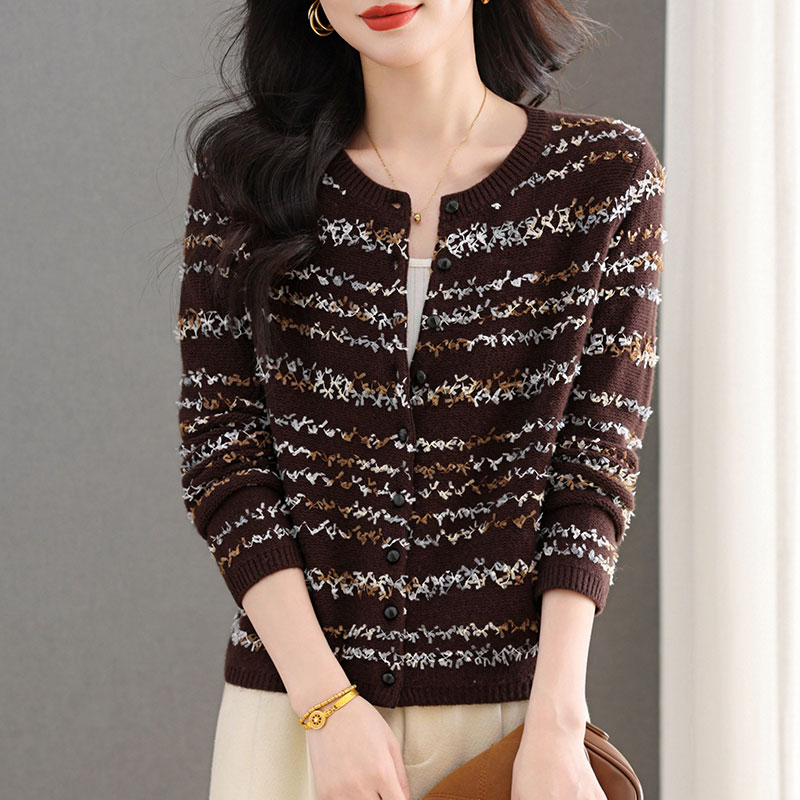 秋装女款爆款2025新款毛衣开衫外套洋气衣服女洋气时尚长袖针织衫