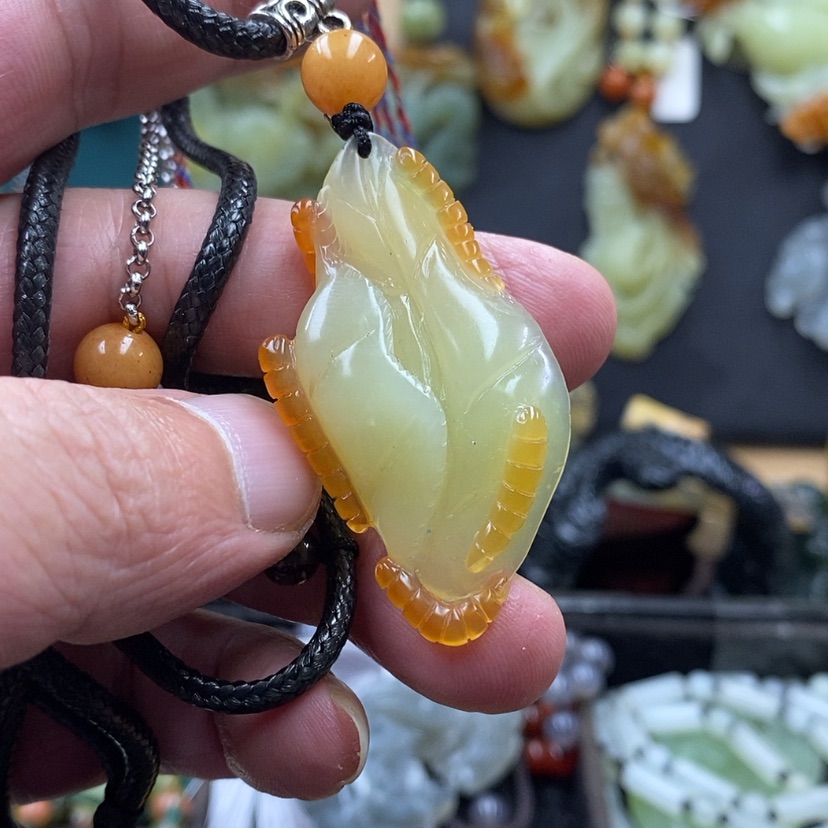 【闪购商品】蛇纹石玉吊坠未镶嵌?****?