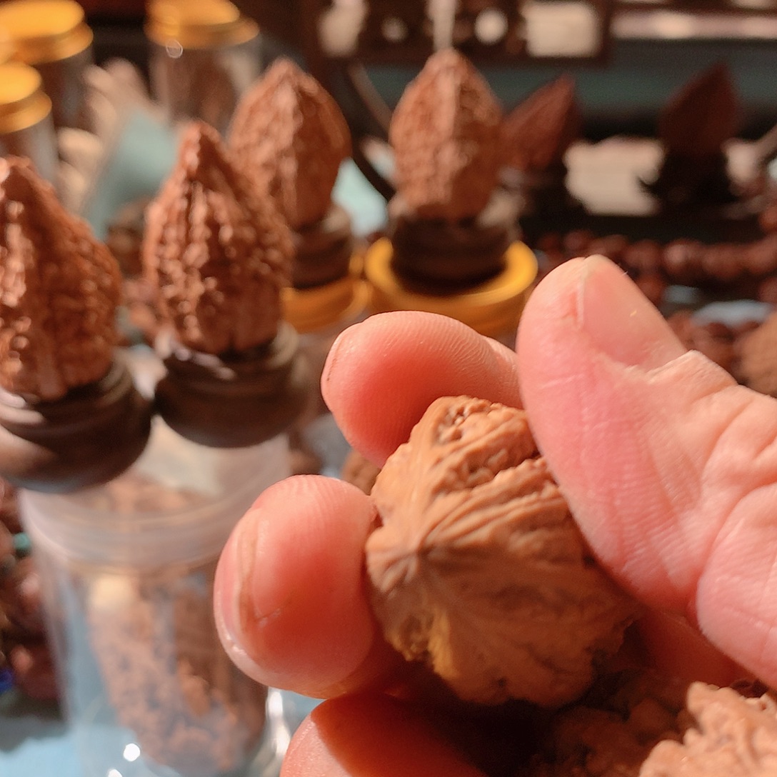 游***神吊坠桃核奶嘴蚂蚁塔