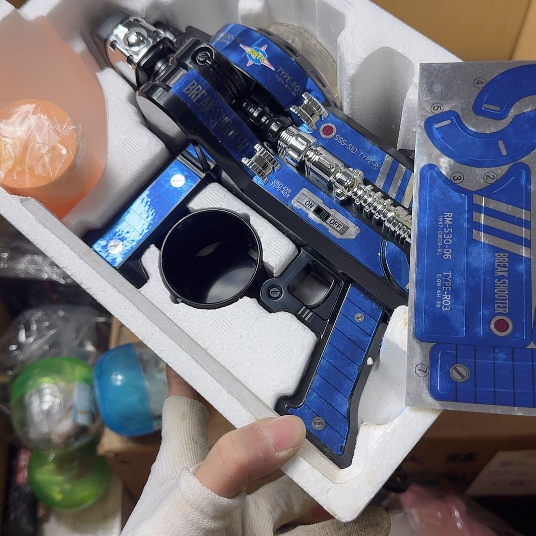 大***咂中古商品，瑕疵品，不保好坏。493