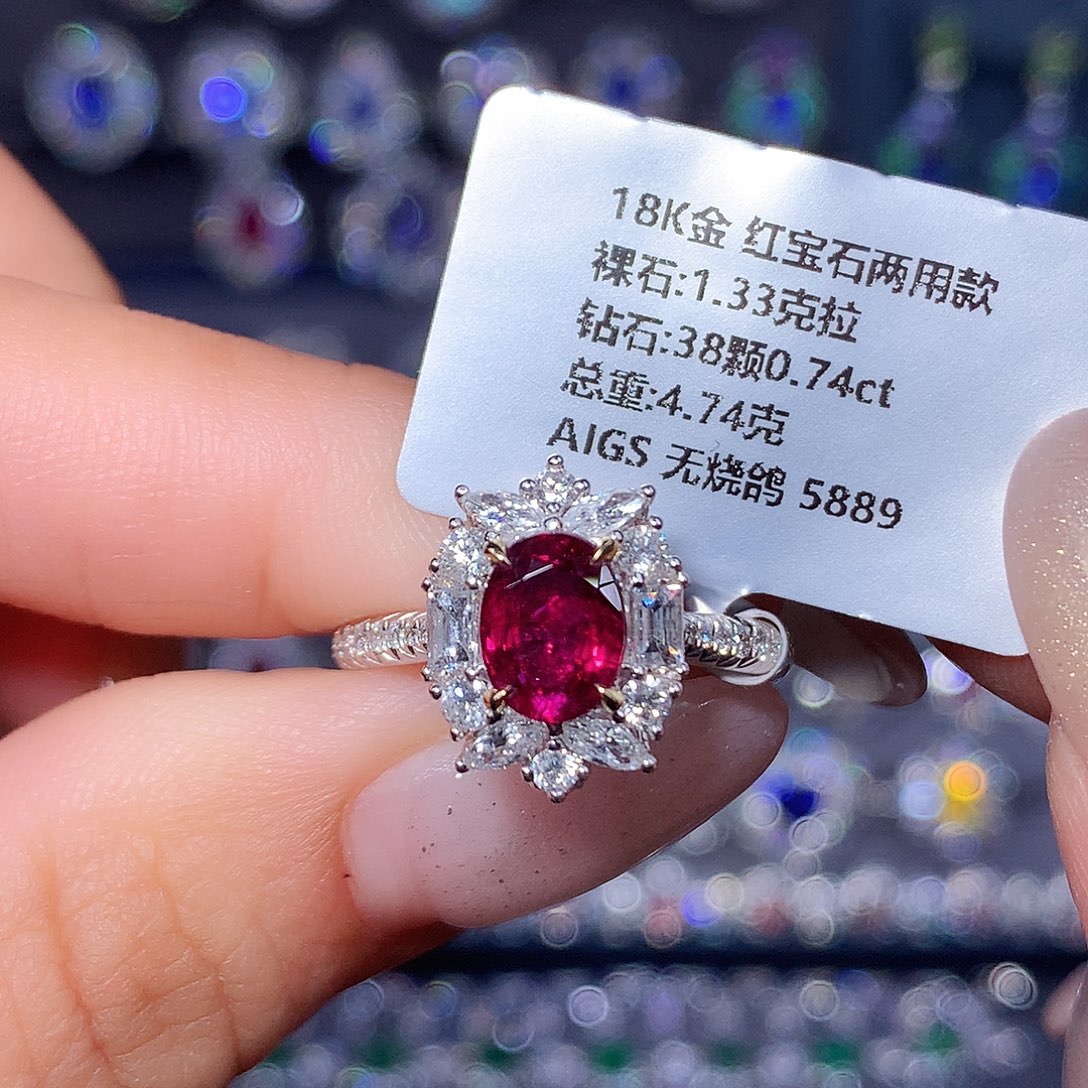 红宝石18K金镶嵌戒指