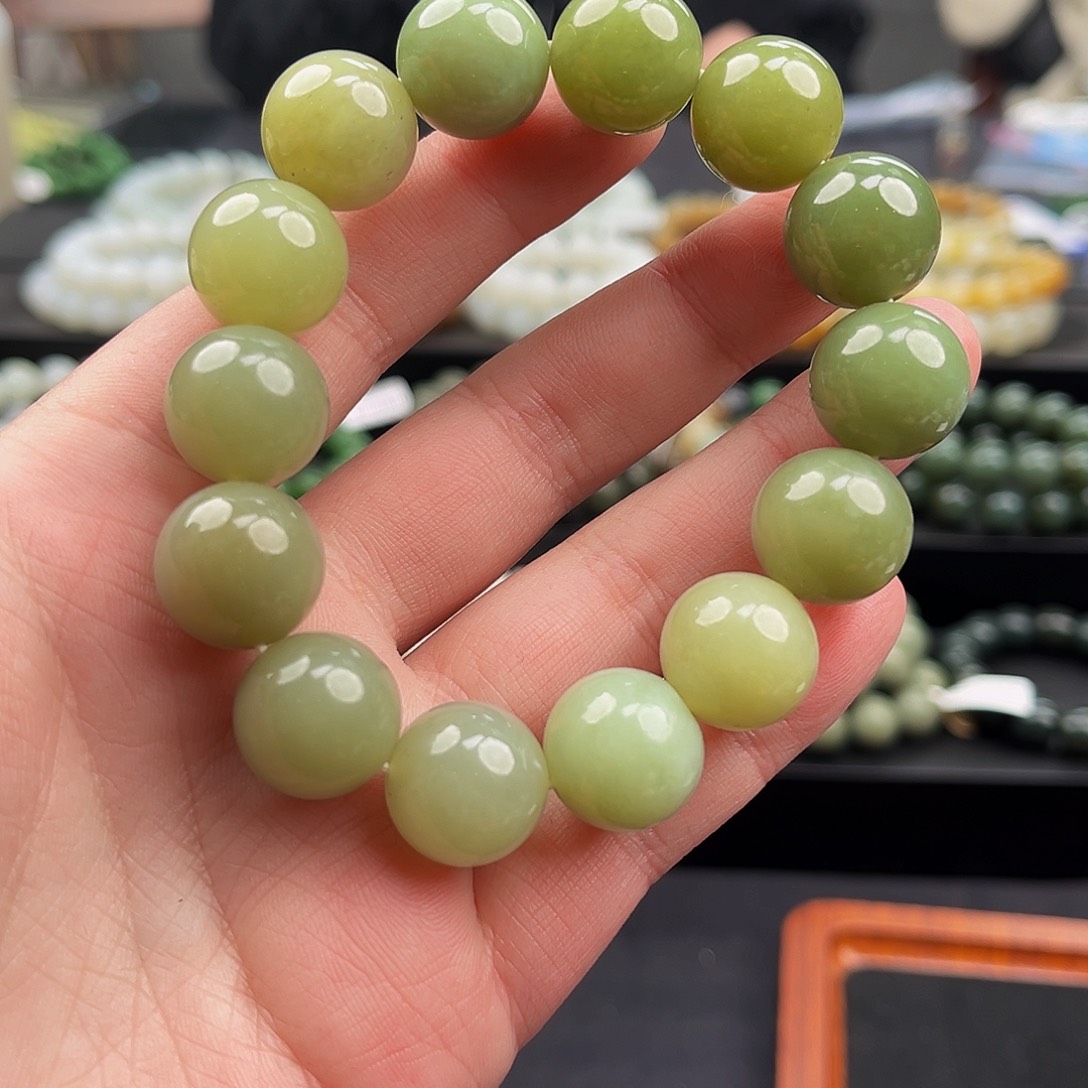 和田玉手串未镶嵌