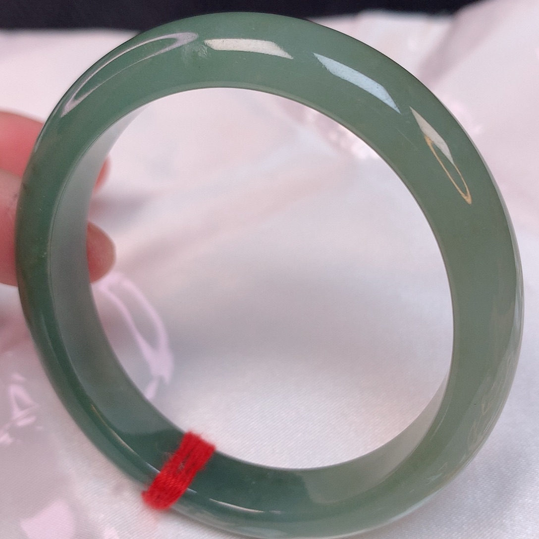 翡翠手镯（贵妃镯）未镶嵌54