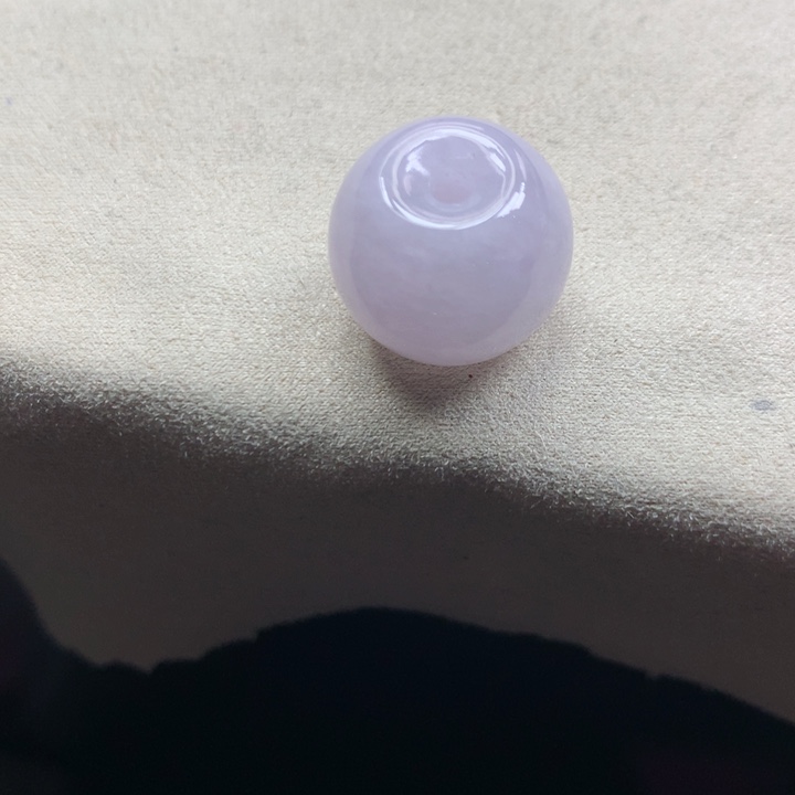 翡翠手镯未镶嵌吊坠