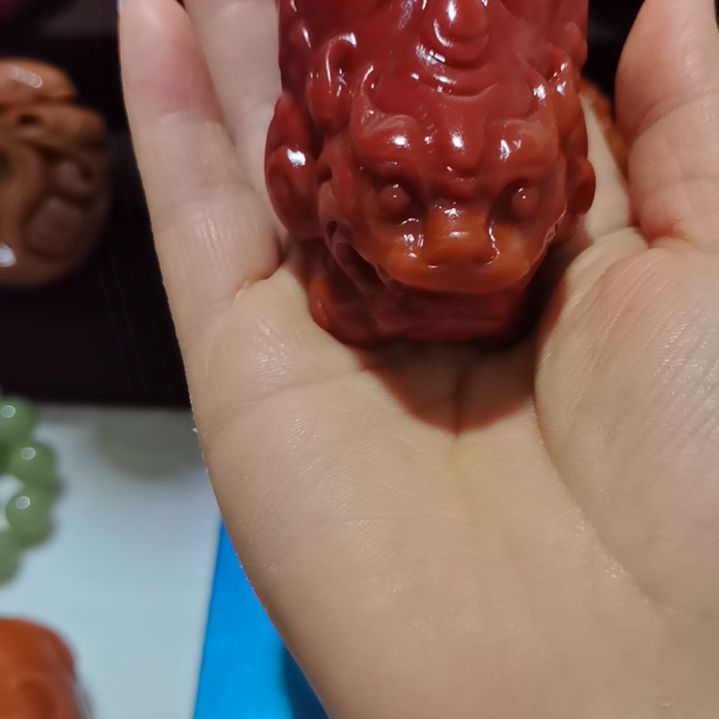 晓***升和田玉（糖玉）未镶嵌珠宝奇石