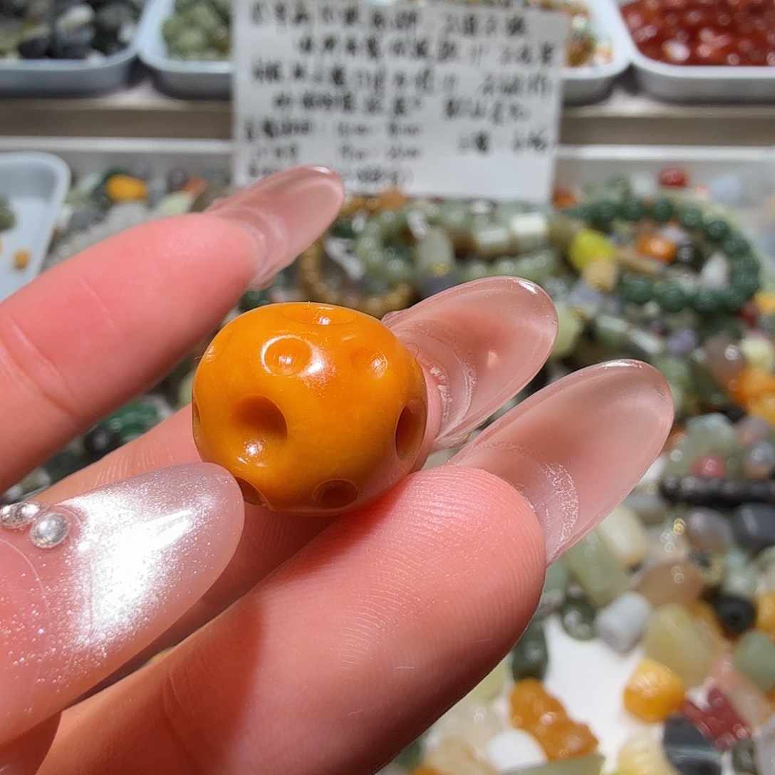 和田玉未镶嵌珠宝奇石