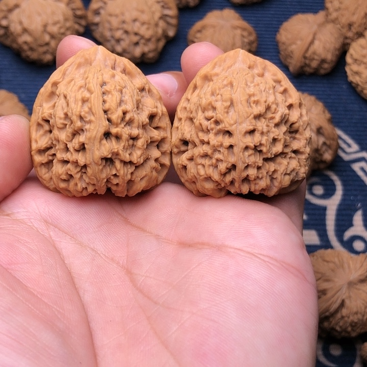 文玩核桃吊坠灏*南疆石