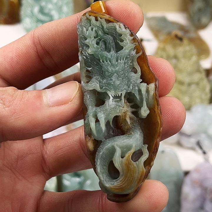 定制翡翠未镶嵌翡翠