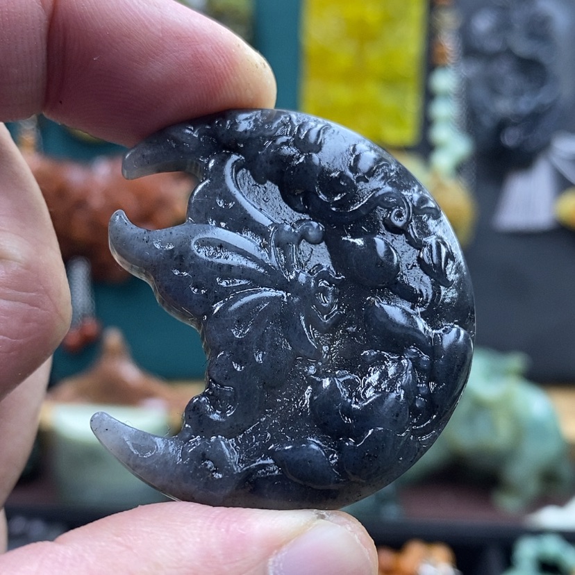 【闪购商品】未镶嵌蛇纹石玉吊坠