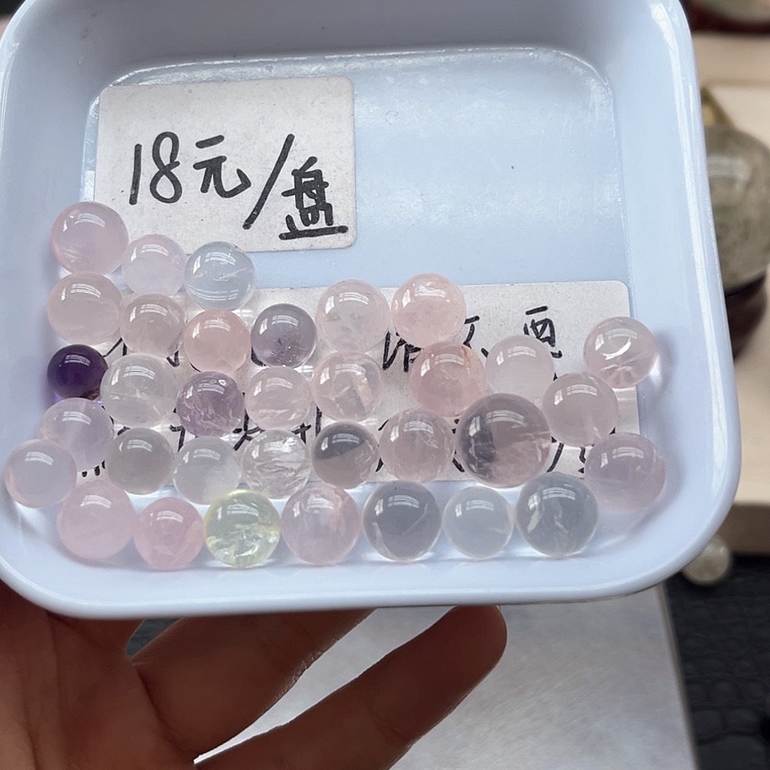 熊***未镶嵌珠宝半成品水晶89