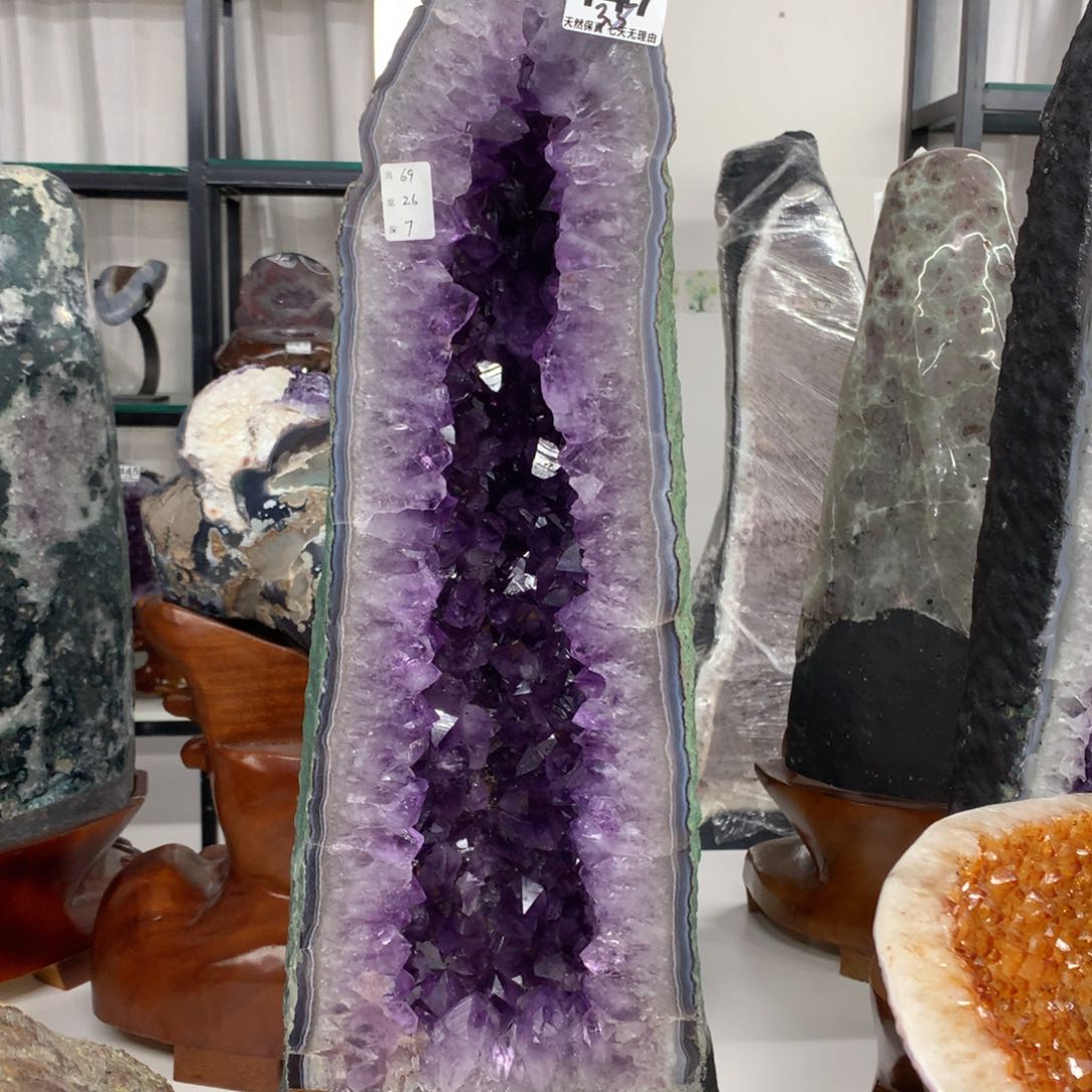 水晶摆件未镶嵌晶洞69*26*7