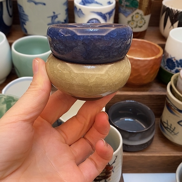    中古物品默认微瑕，谨慎参拍，满18包邮！