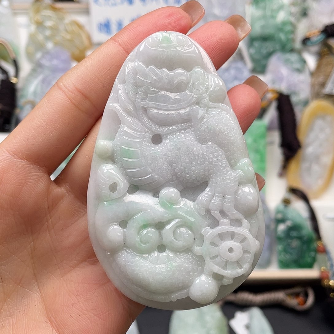 翡翠吊坠(不含链)未镶嵌