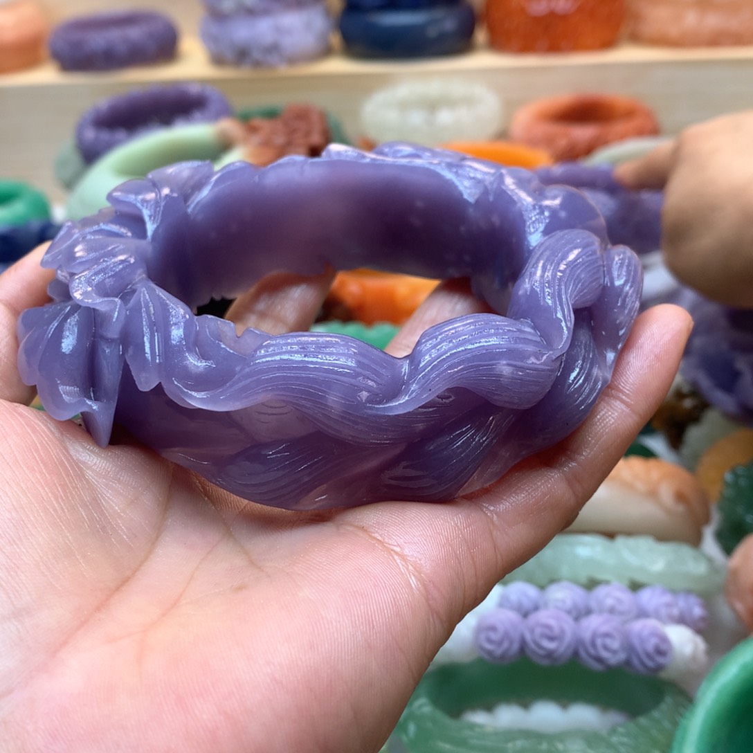 未镶嵌手镯石英质玉萍*