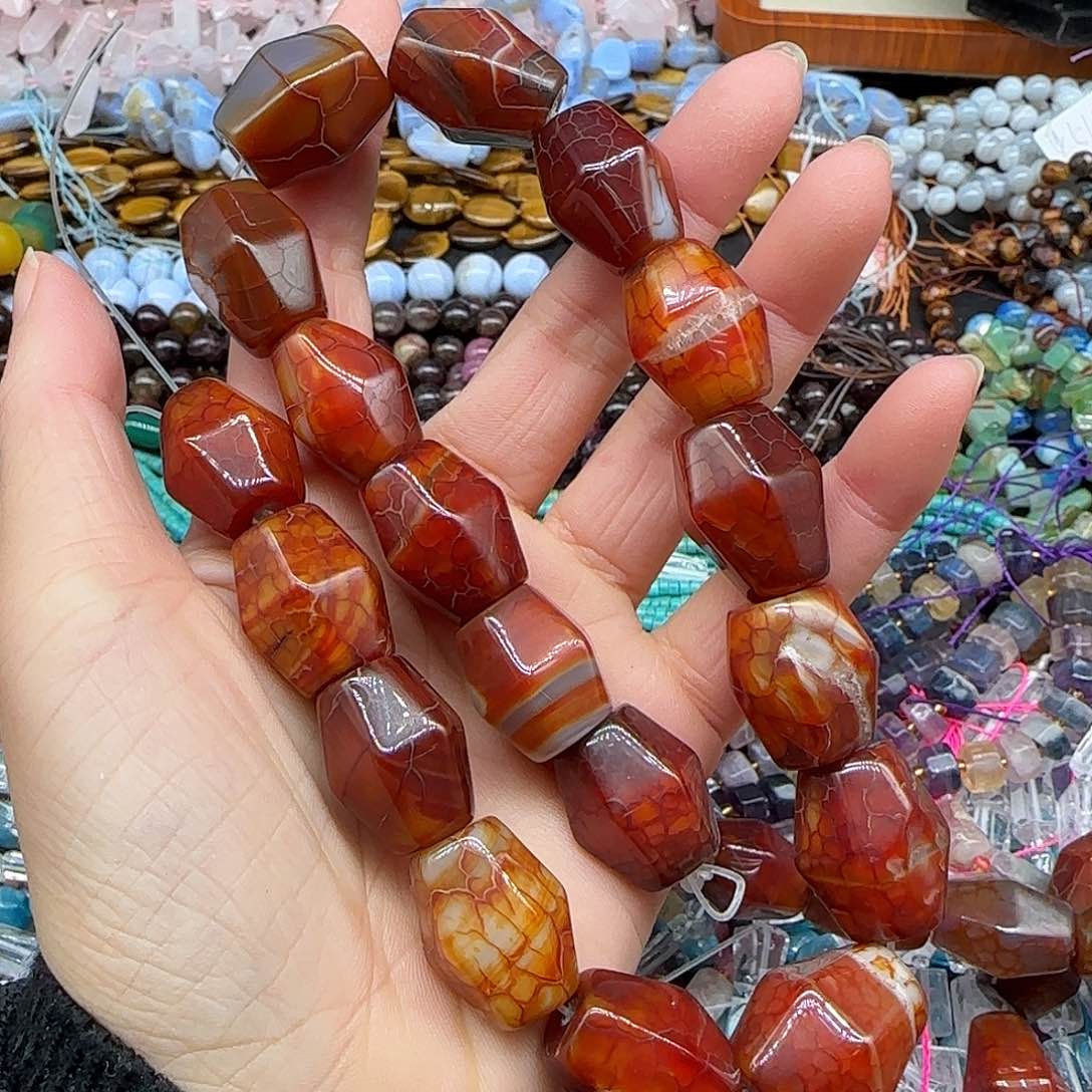 玛瑙/玉髓珠宝半成品合金达洛玛瑙15-20mm一条