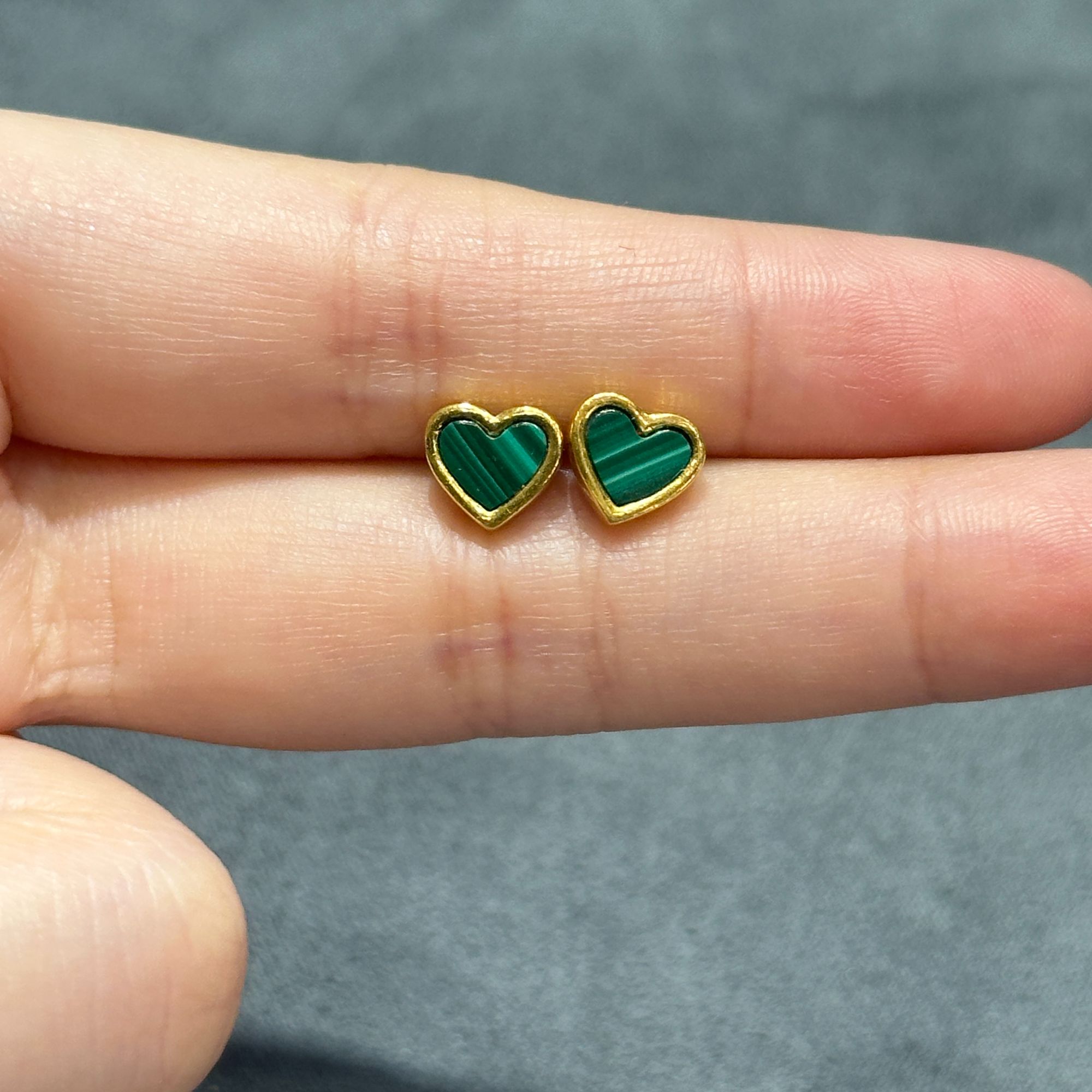 【liveup耳饰】黑金爱心青春耳钉