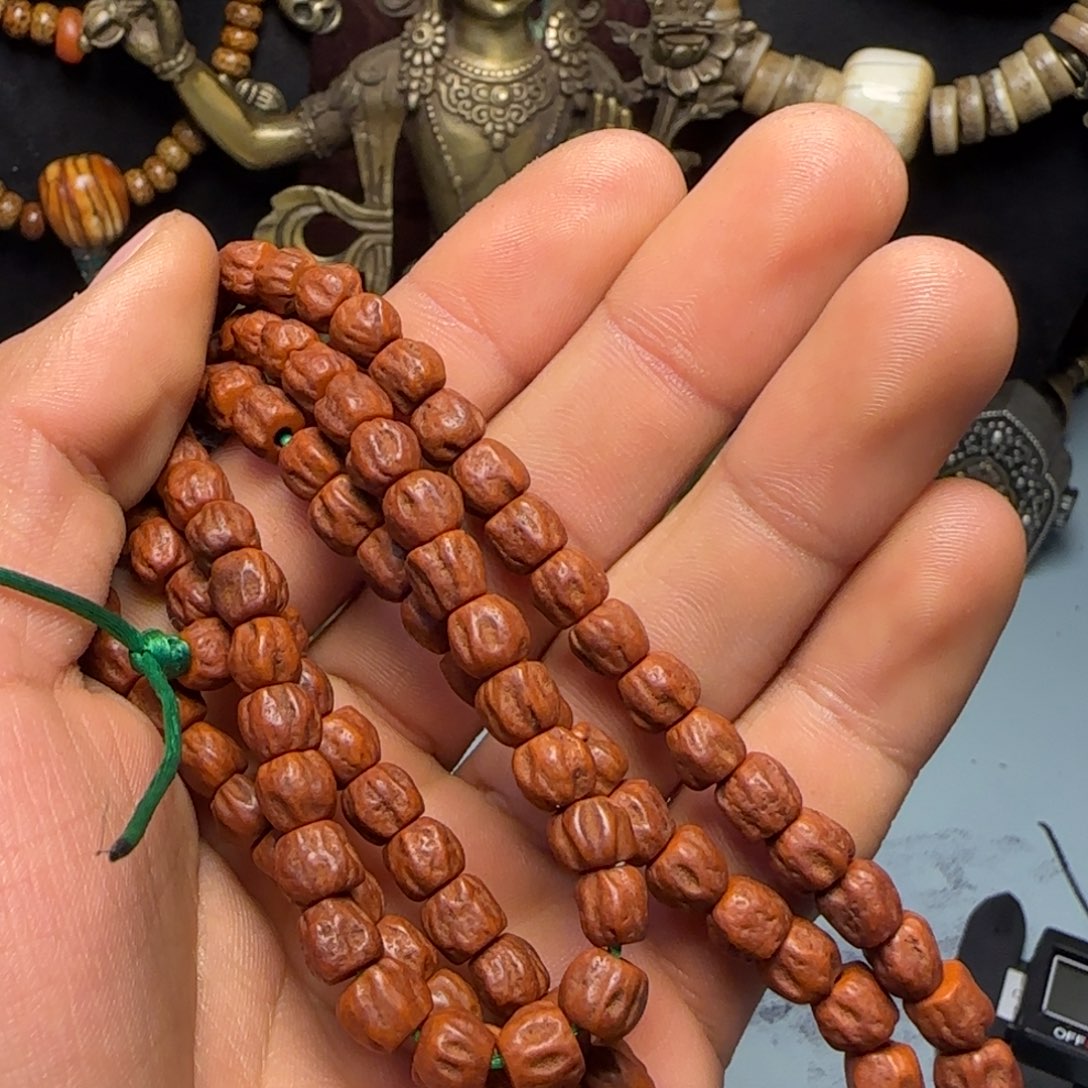 温***华格桑工艺坊直播间