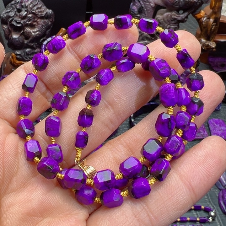 苏纪石（舒俱来）项链18K金镶嵌