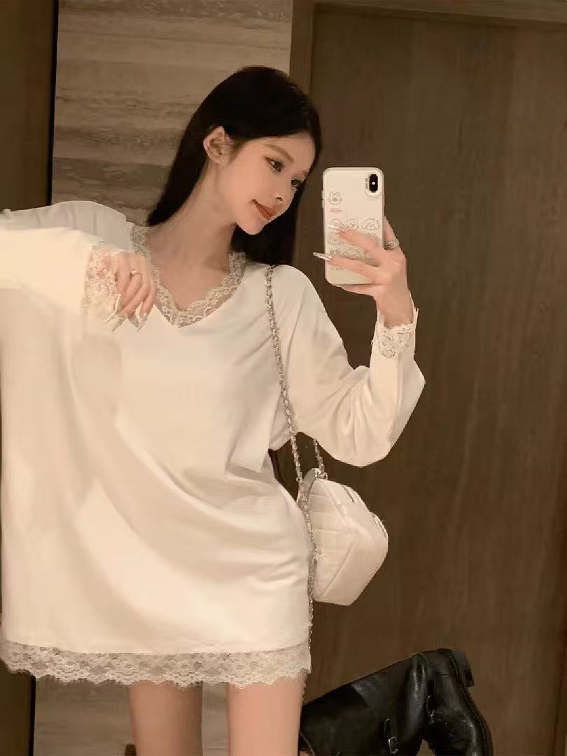 无运险【JIAXUPANG】蕾丝打底衫