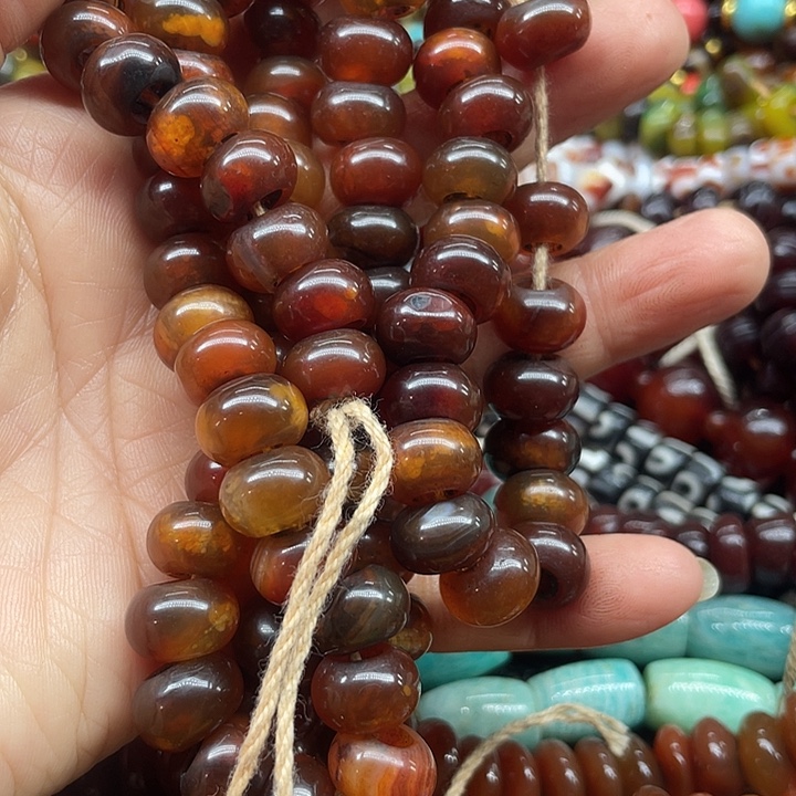 披***羊玛瑙/玉髓未镶嵌颈饰