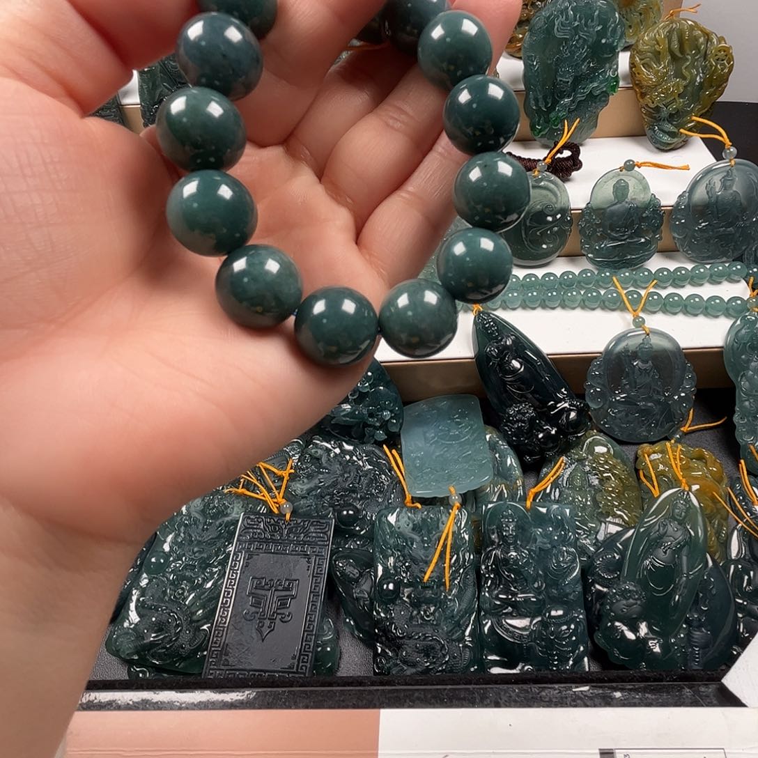 翡翠未镶嵌项圈纯天然A货翡翠手串666