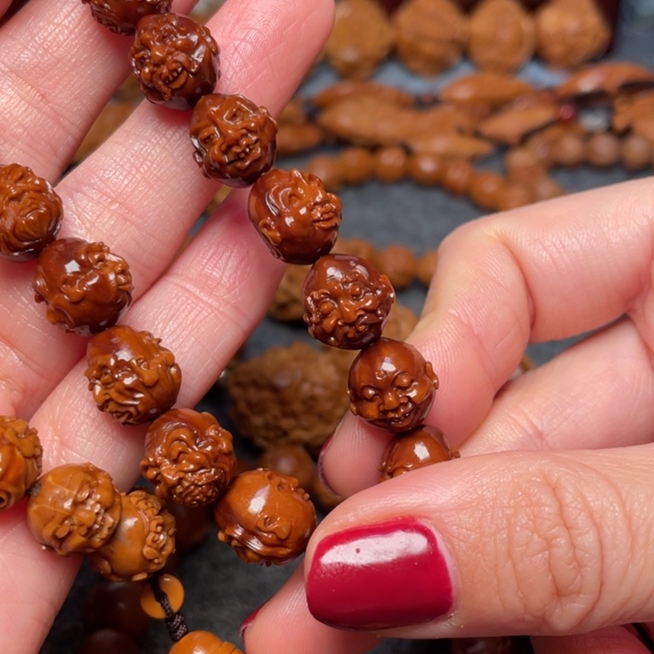 橄榄核吊坠随*?橄榄核