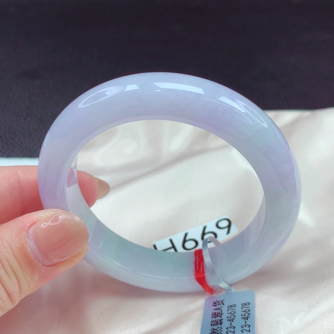 翡翠手镯未镶嵌手镯88