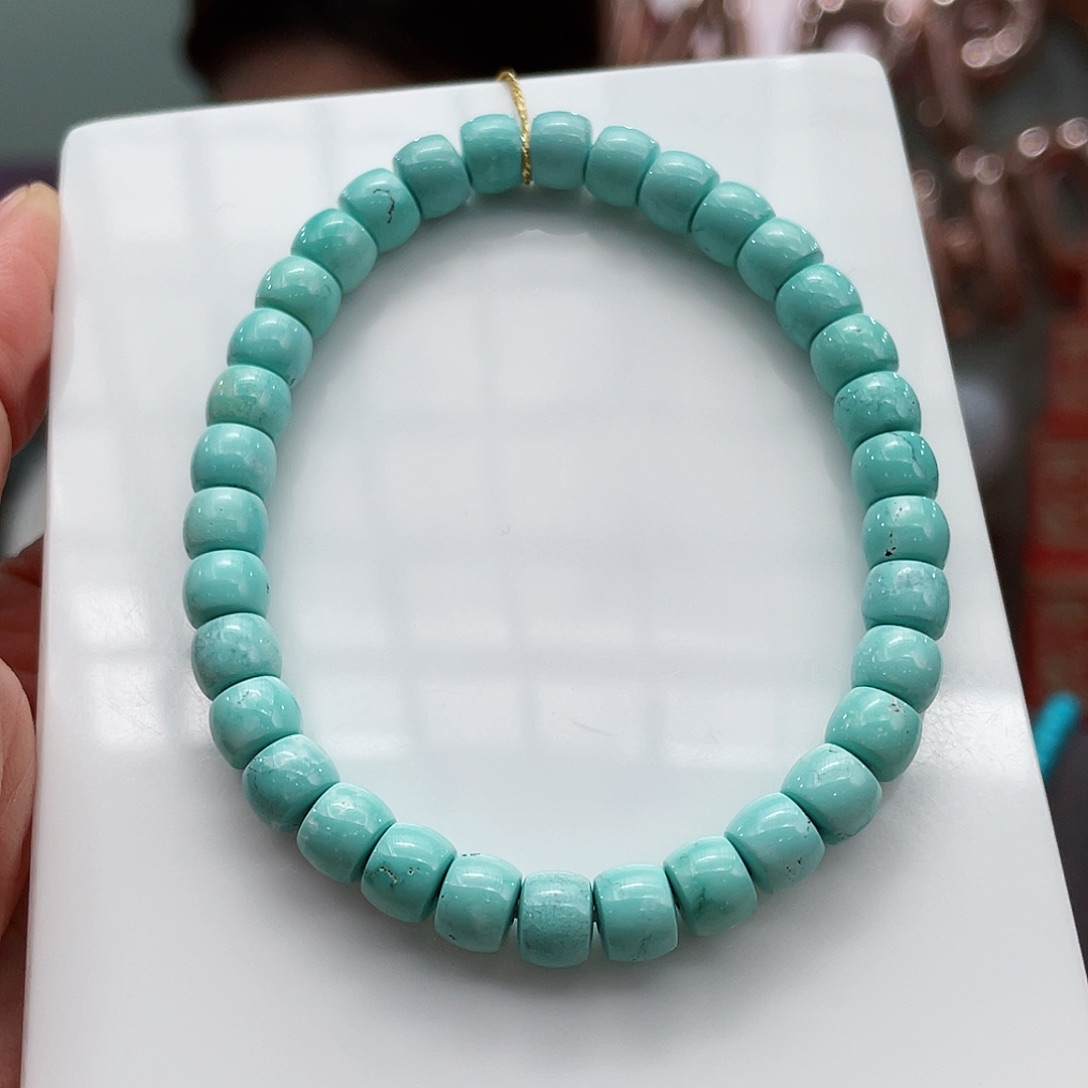 绿松石颈饰未镶嵌