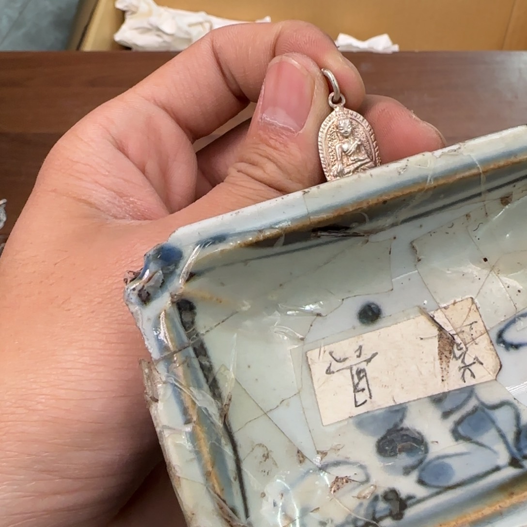 陶瓷孤品单件车里拍