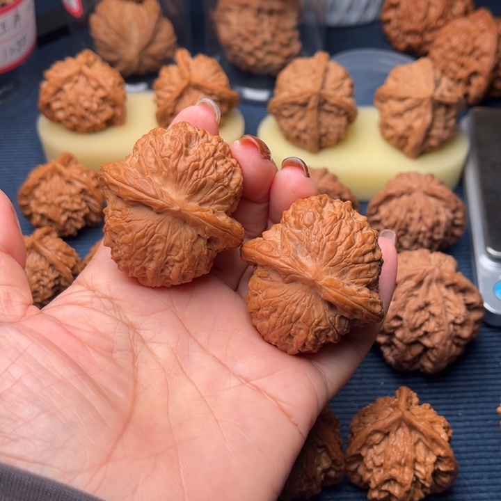 吊坠文玩核桃44血麒麟全品