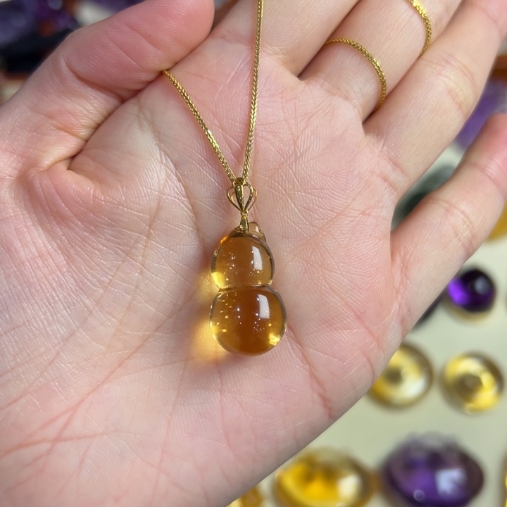 水晶吊坠(赠链)18K金镶嵌