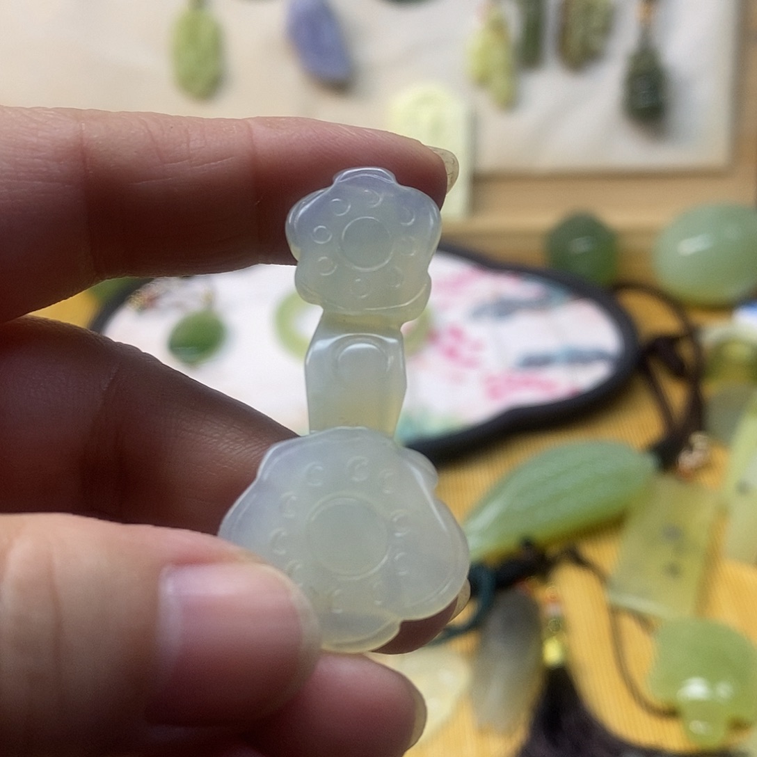 蛇纹石玉合金珠宝奇石