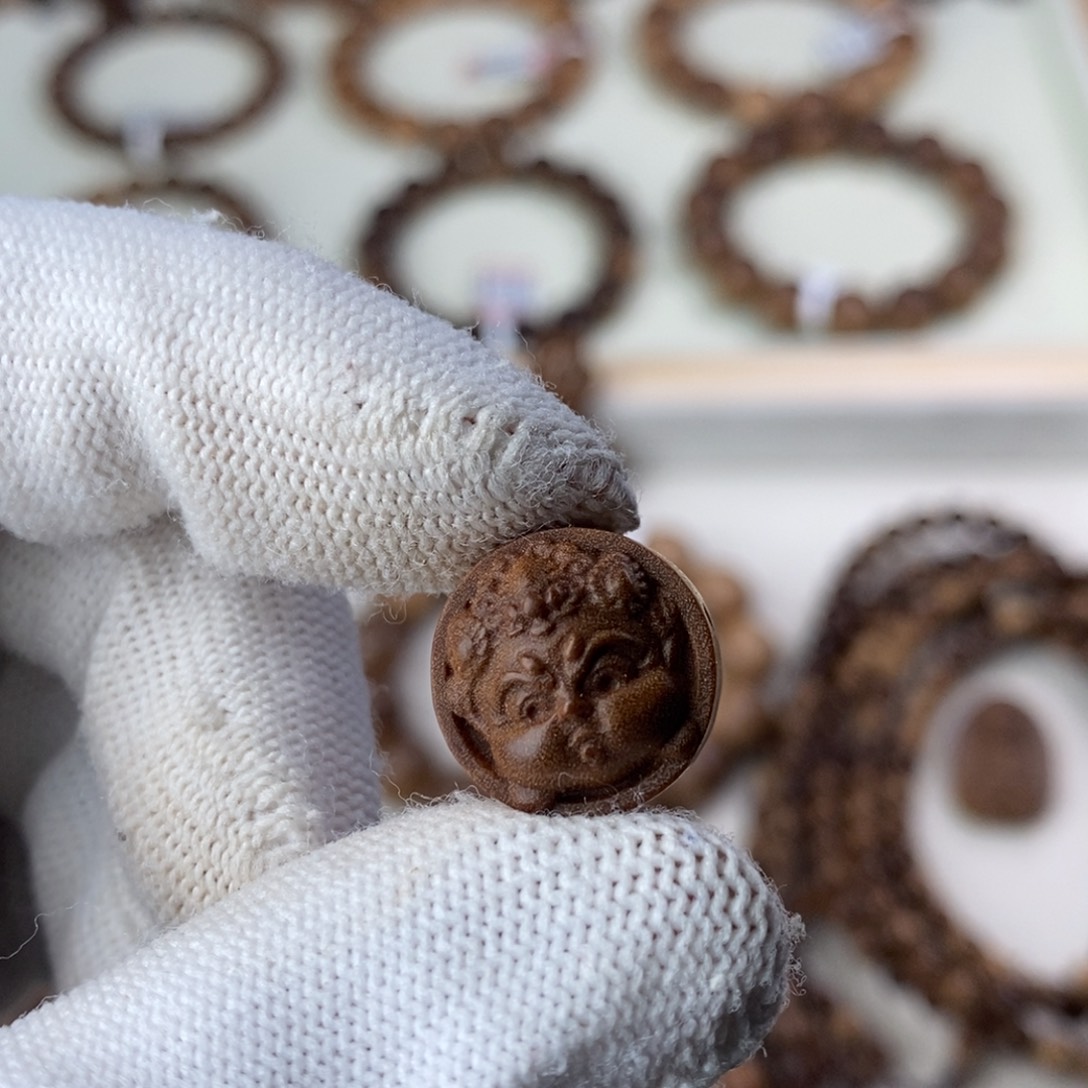 檀香木散珠印度迈索尔老山檀1.5黄财神