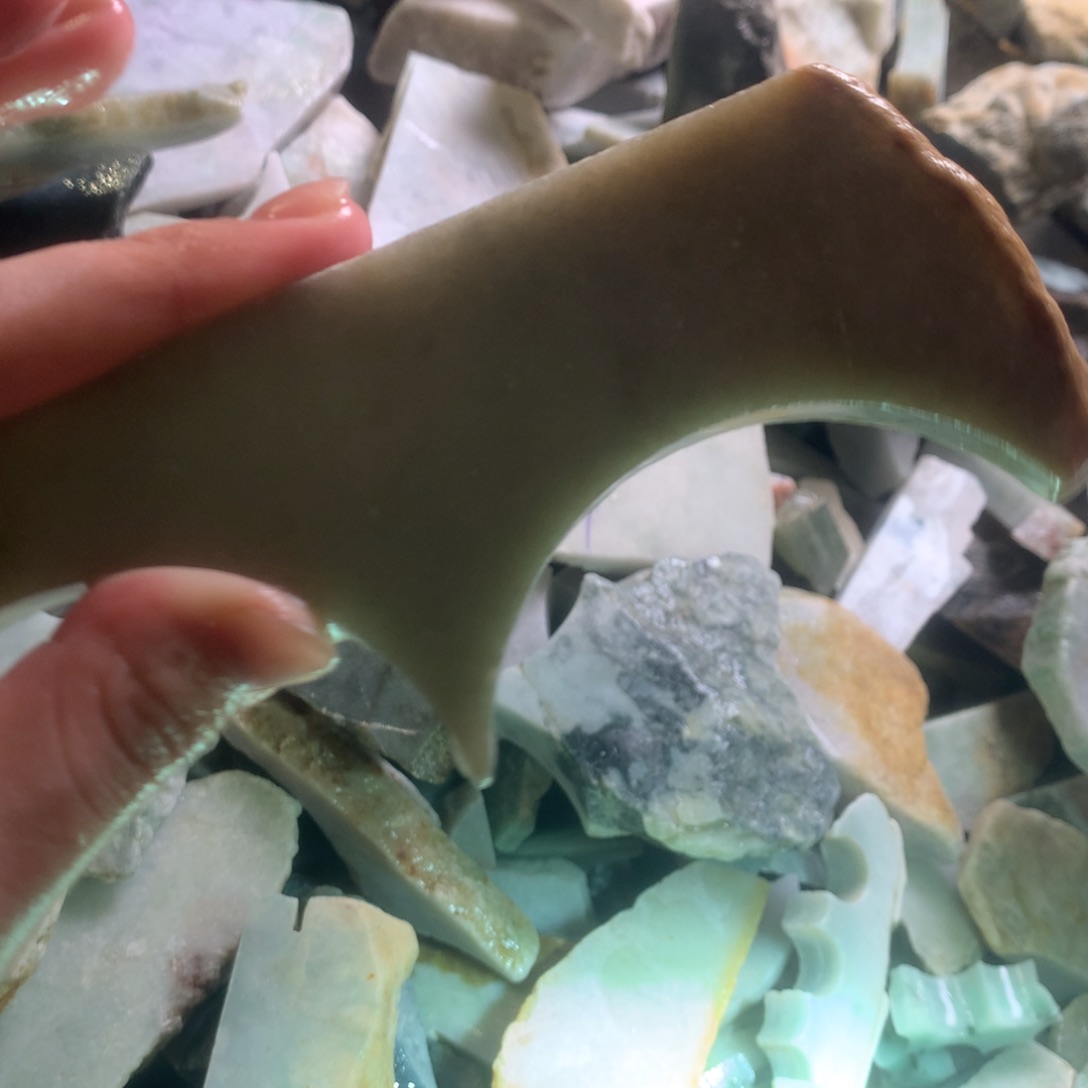 翡翠颈饰未镶嵌缅甸翡翠