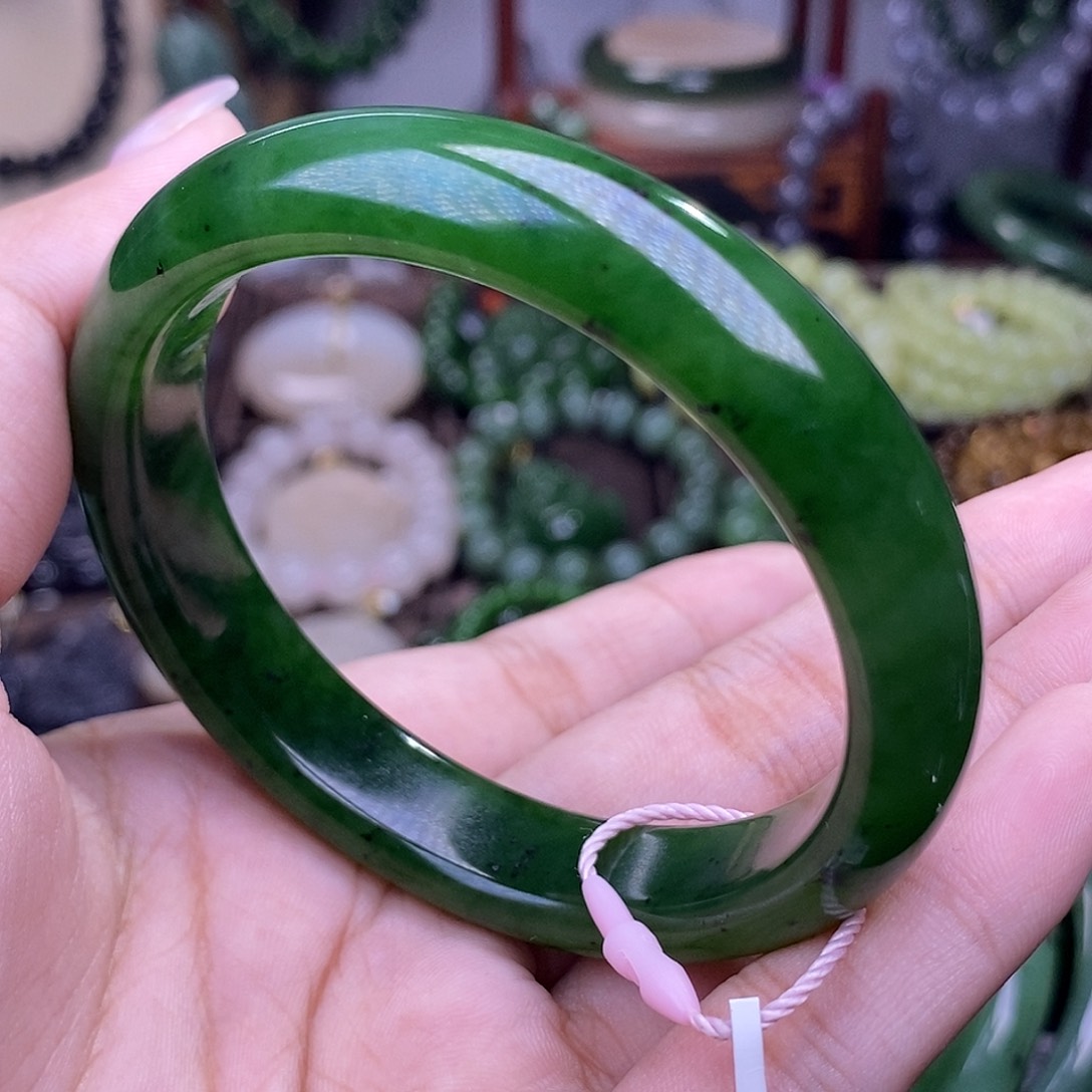 和田玉老料碧玉菠菜绿手镯57.未镶嵌