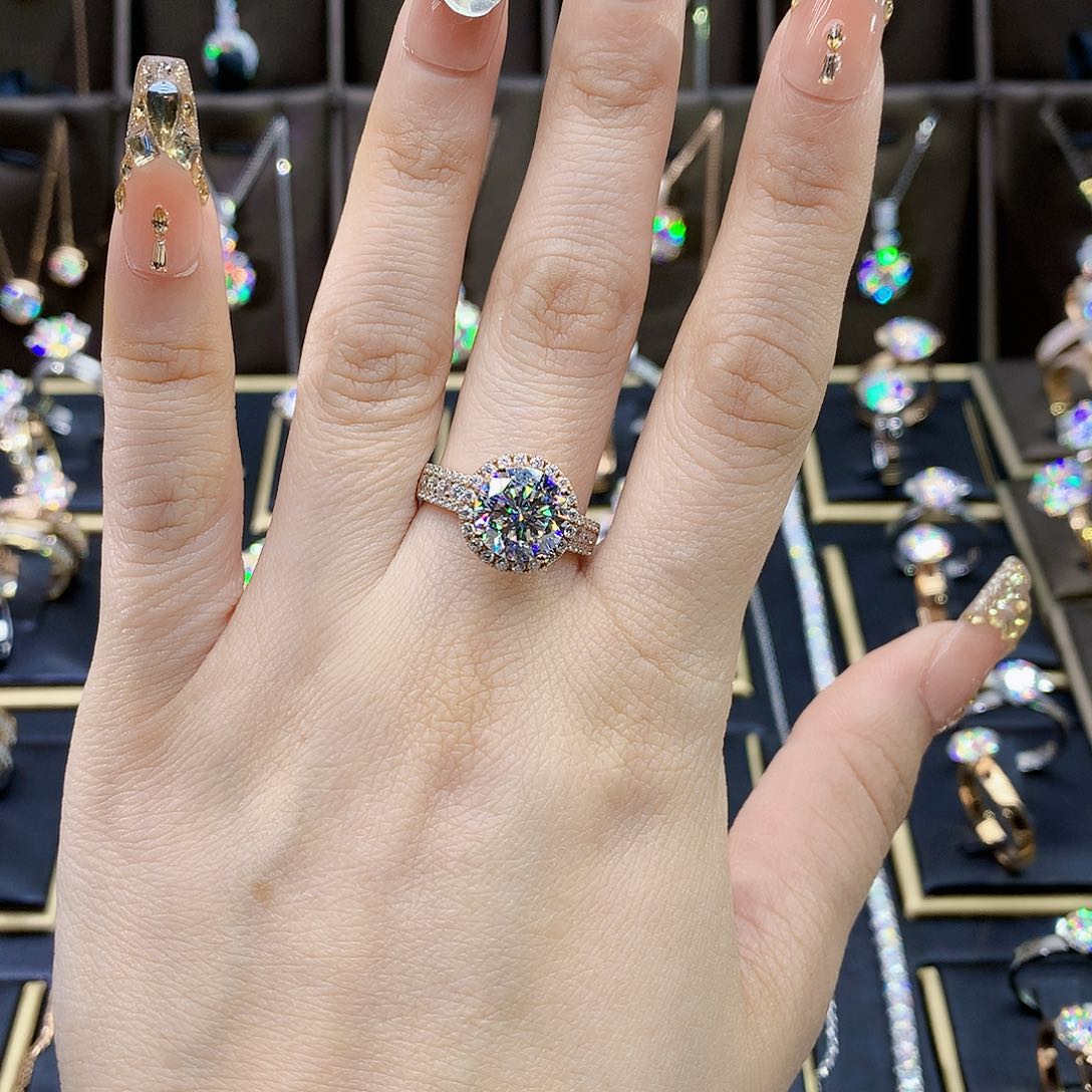 合成碳硅石（莫桑石）戒指/指环18K金镶嵌女*?